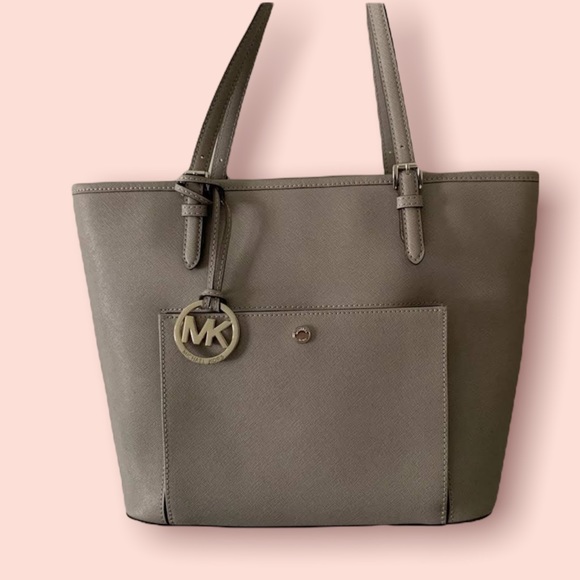 Michael Kors Handbags - MICHAEL KORS purse -tope ✨ tote bag